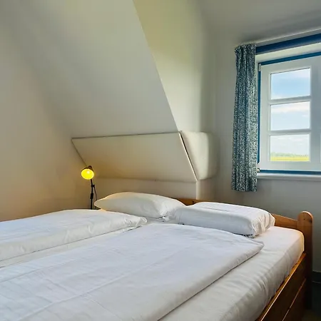 Huus Suennschien بيت للعطل *