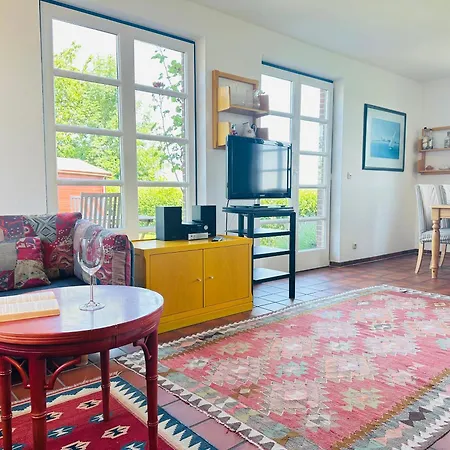 بيت للعطل Huus Suennschien Böhl